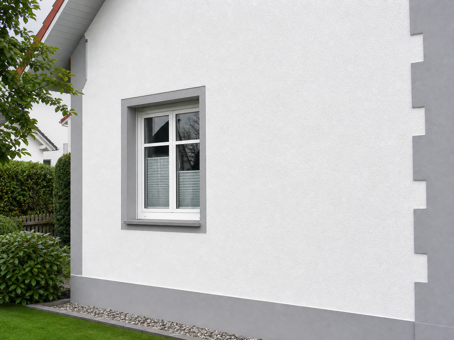 Fassadenreinigung Putzfassade Hannover – vorher und nachher