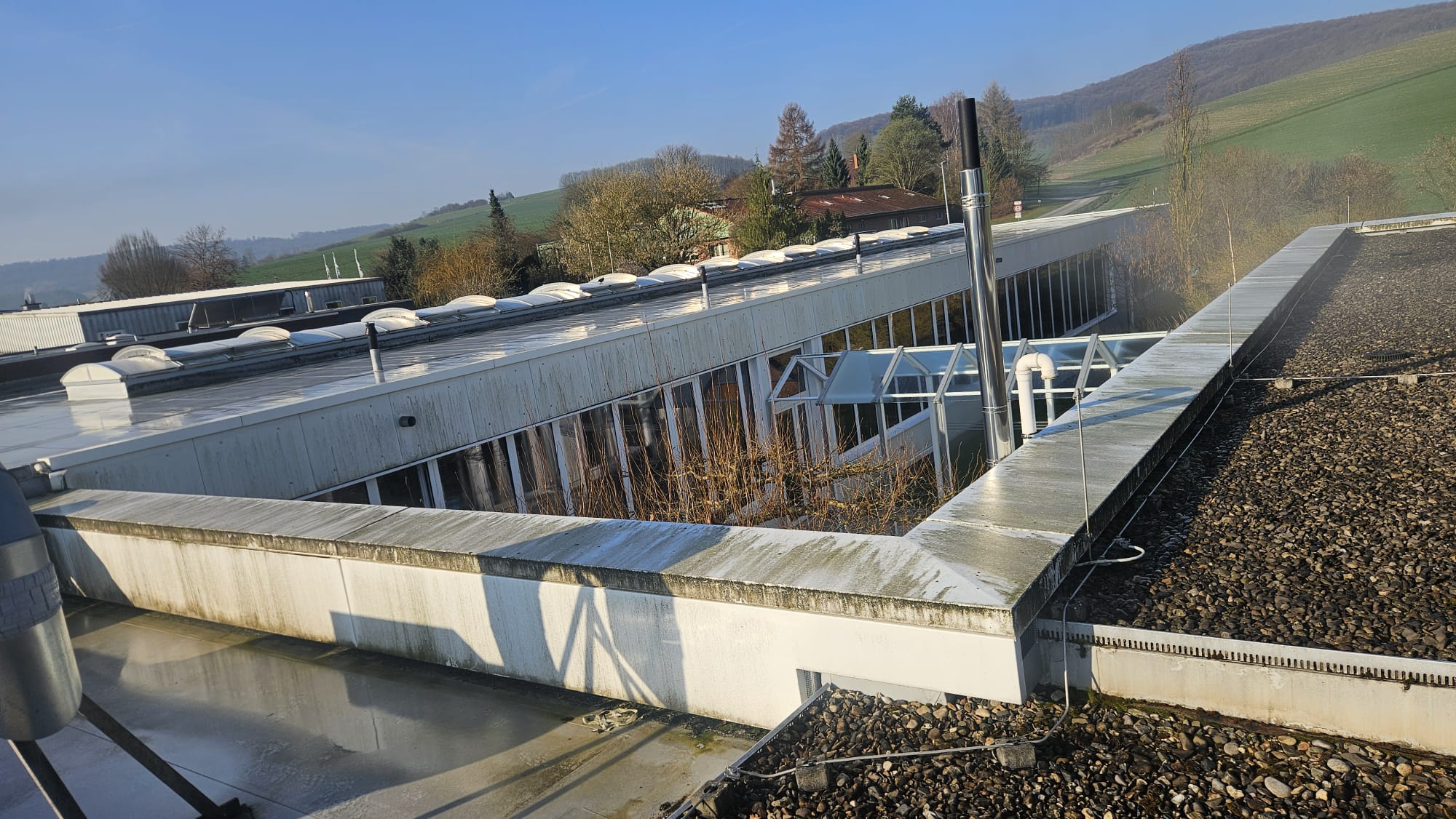 Flachdach Betonbereich Vorher
