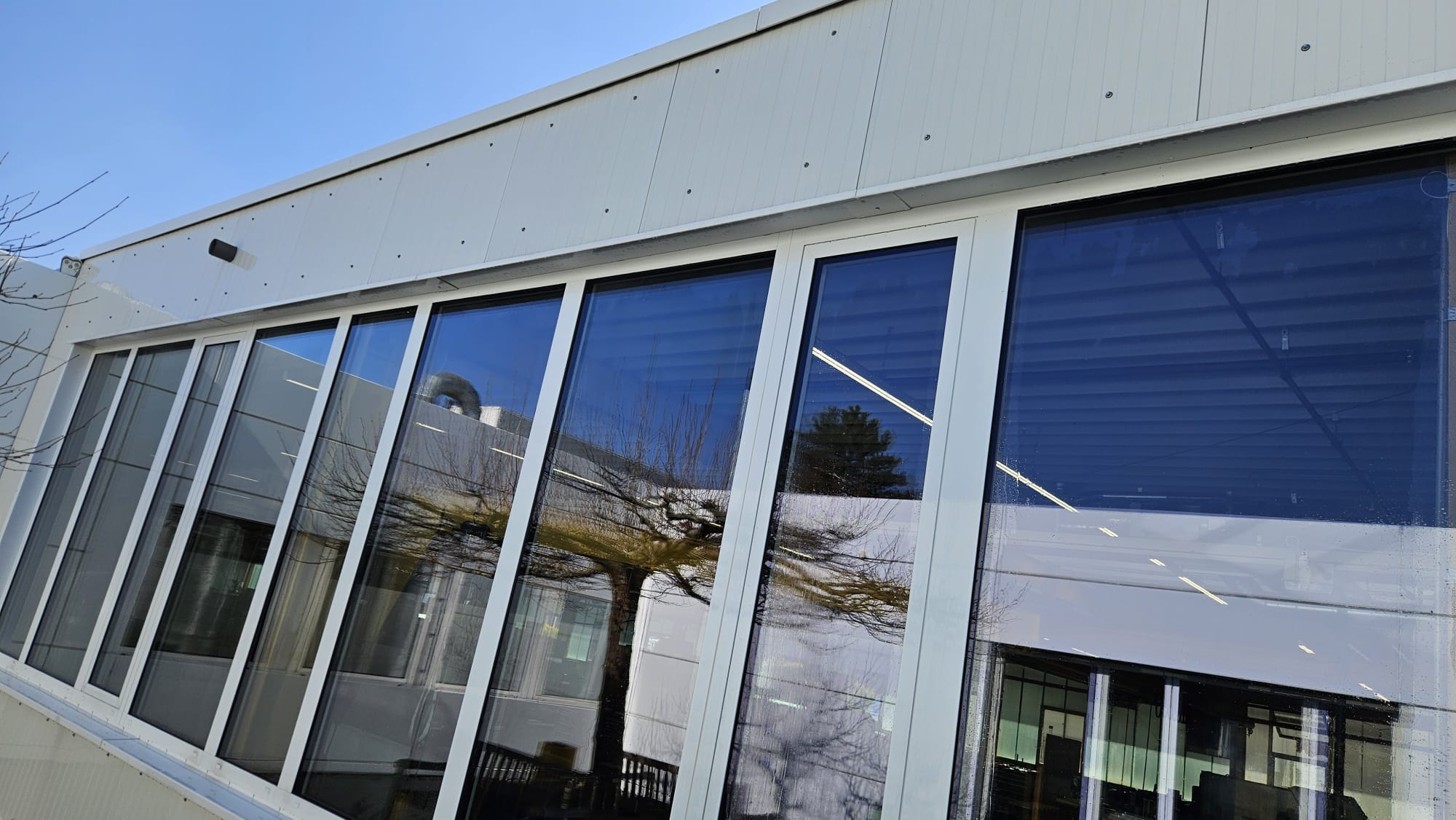 Gewerbefassade Sockelbereich Nachher